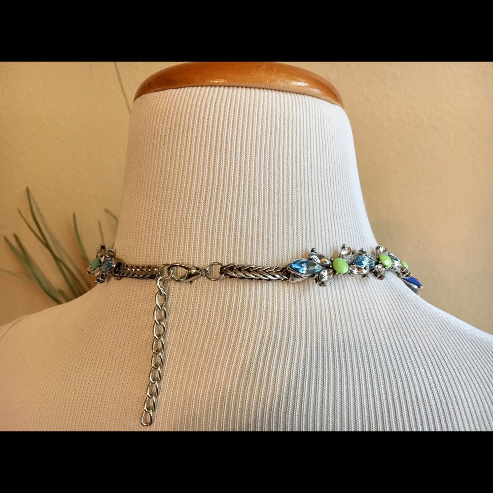 🆕 Pretty Blue Statement Bib Fashion Necklace - Picture 4 of 7